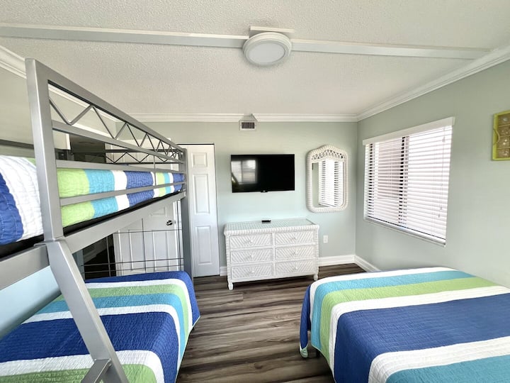 Kreveti na kat i bračni krevet