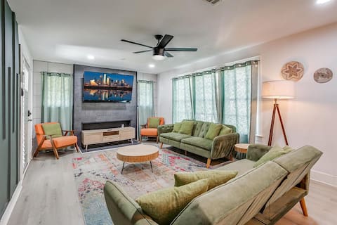 Popular Airbnb listing: Luxe Dallas 4BR Retreat|Private Yard & Smart Home in Elmwood