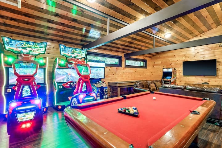 Pool table