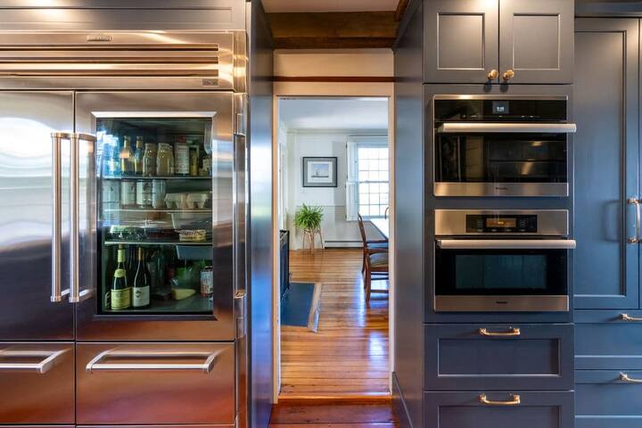 The Washington gallery image 2