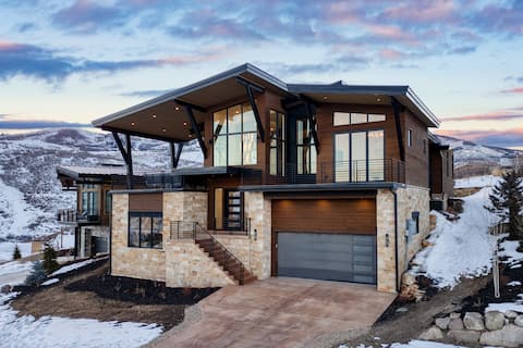 Near Deer Valley Lift | Hot tub, Game Room, Views