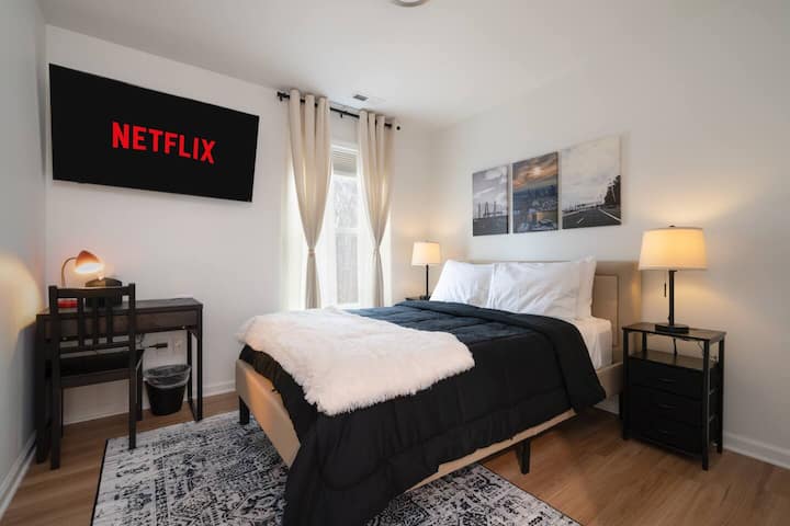 Pogled na spavaću sobu za juniore s ulaznih vrata