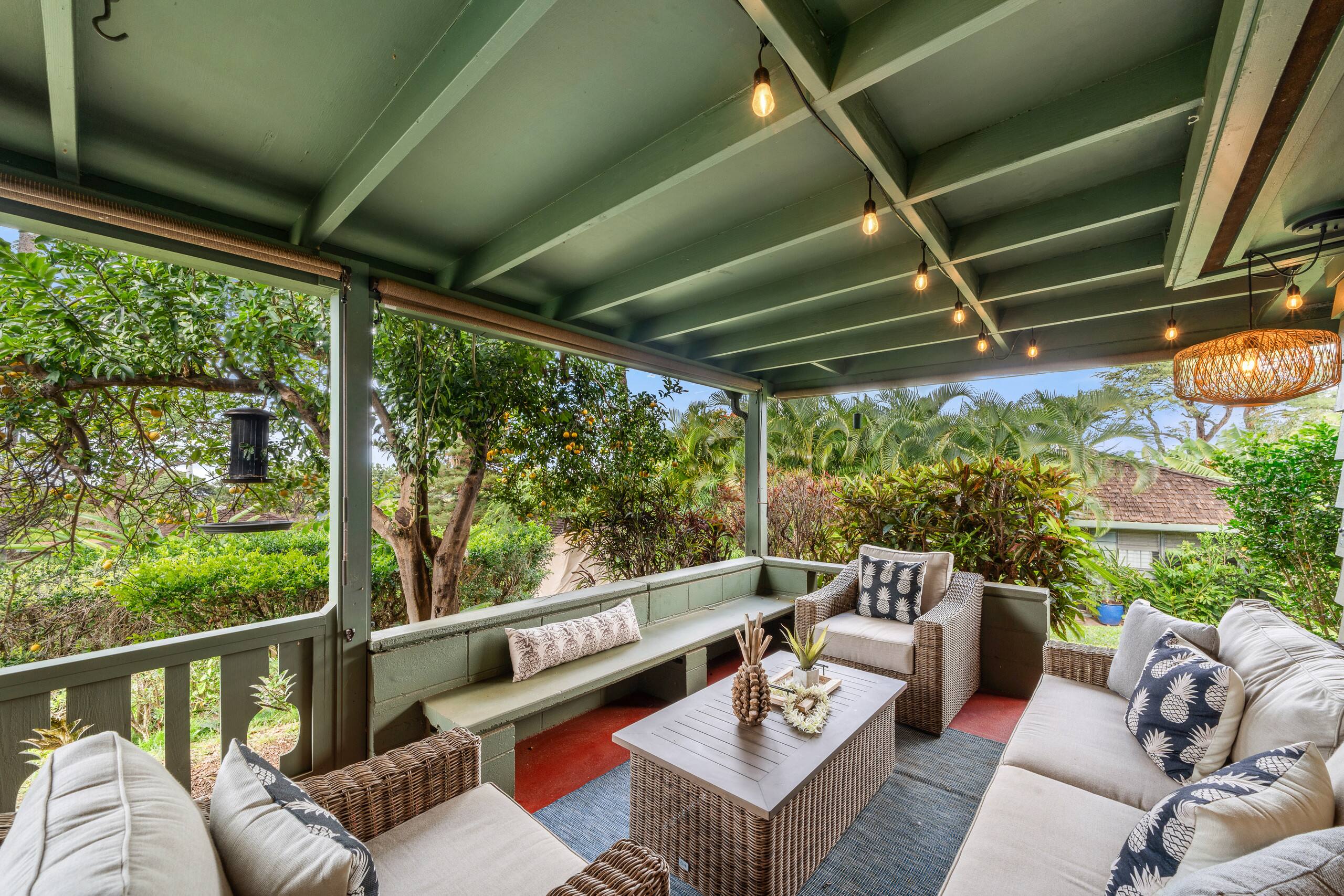 Condo in Lahaina · ★4.95 · 2 bedrooms · 3 beds · 2 baths - Image 25