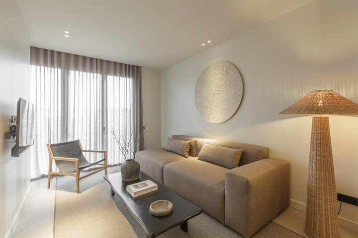 Sweett | Diagonal Sagrada VI