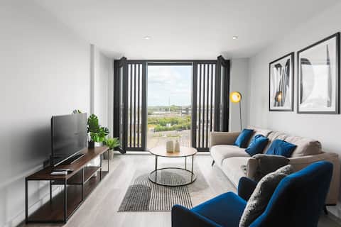 Modern Central Birmingham 2 Bed Apartment