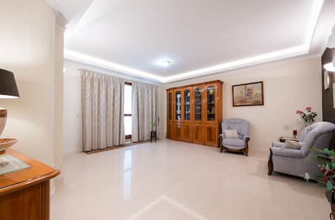 Popular Airbnb listing: Royal Wilanów Spacious Apartment in Wilanów