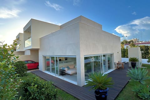 Top performing Airbnb: Casa MarTan - jacuzzi/pool in Ferragudo in União Das Freguesias De Estômbar E Parchal