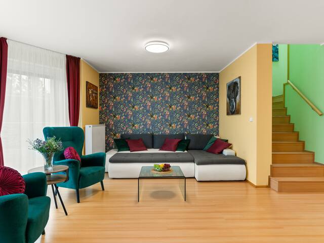 Garden & Terrace Villa by Interhome gallery image 4