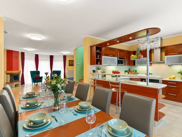 Garden & Terrace Villa by Interhome gallery image 5