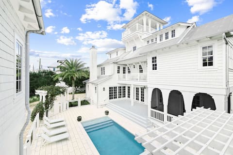 Traveler's Rest|Easy Beach Access|Private Pool