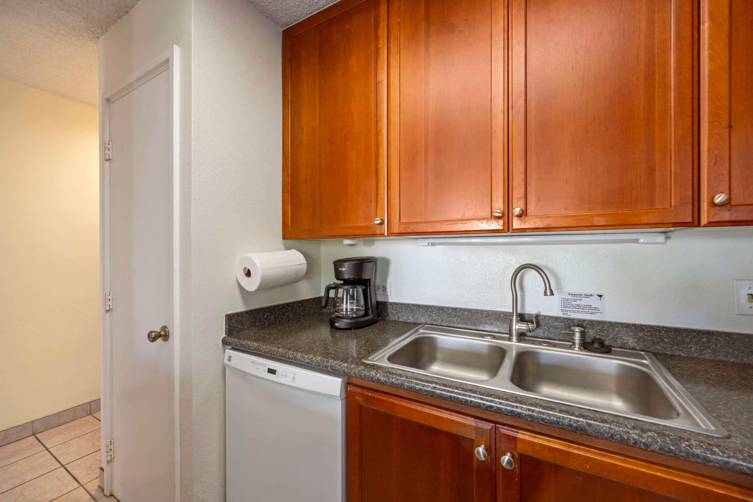 Condo in Kihei · ★5.0 · 1 bedroom · 2 beds · 2 baths - Image 13