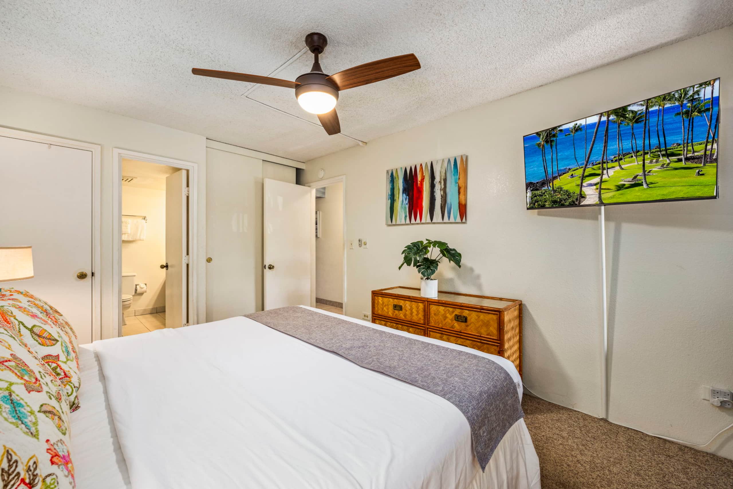 Condo in Kihei · ★5.0 · 1 bedroom · 2 beds · 2 baths - Image 19