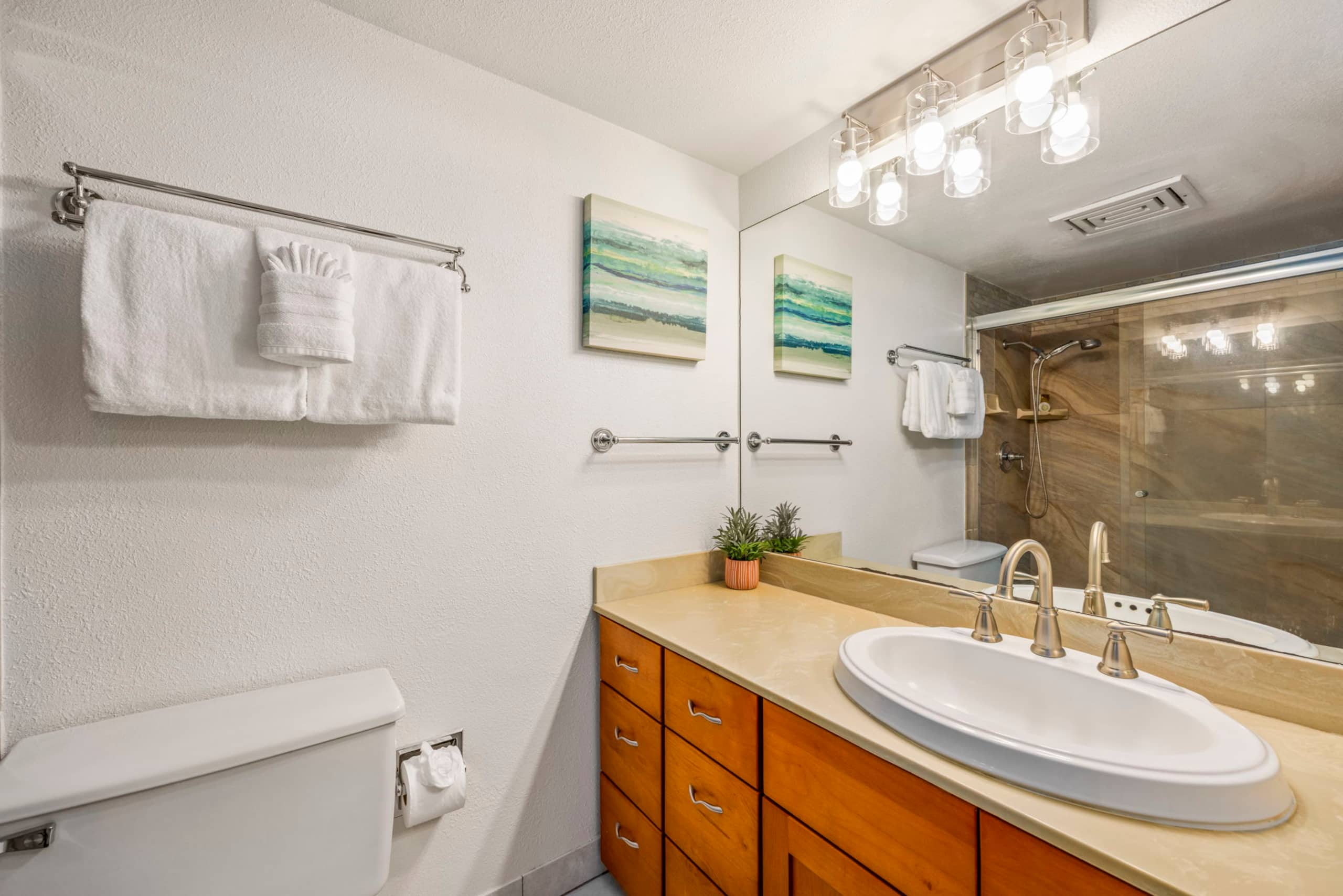 Condo in Kihei · ★5.0 · 1 bedroom · 2 beds · 2 baths - Image 20