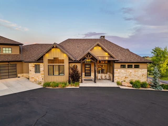 Cloud Dream Homes managed Airbnb listing 1