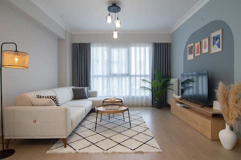 Cozy 2BR Apt Near Vialand Mall with Nespresso