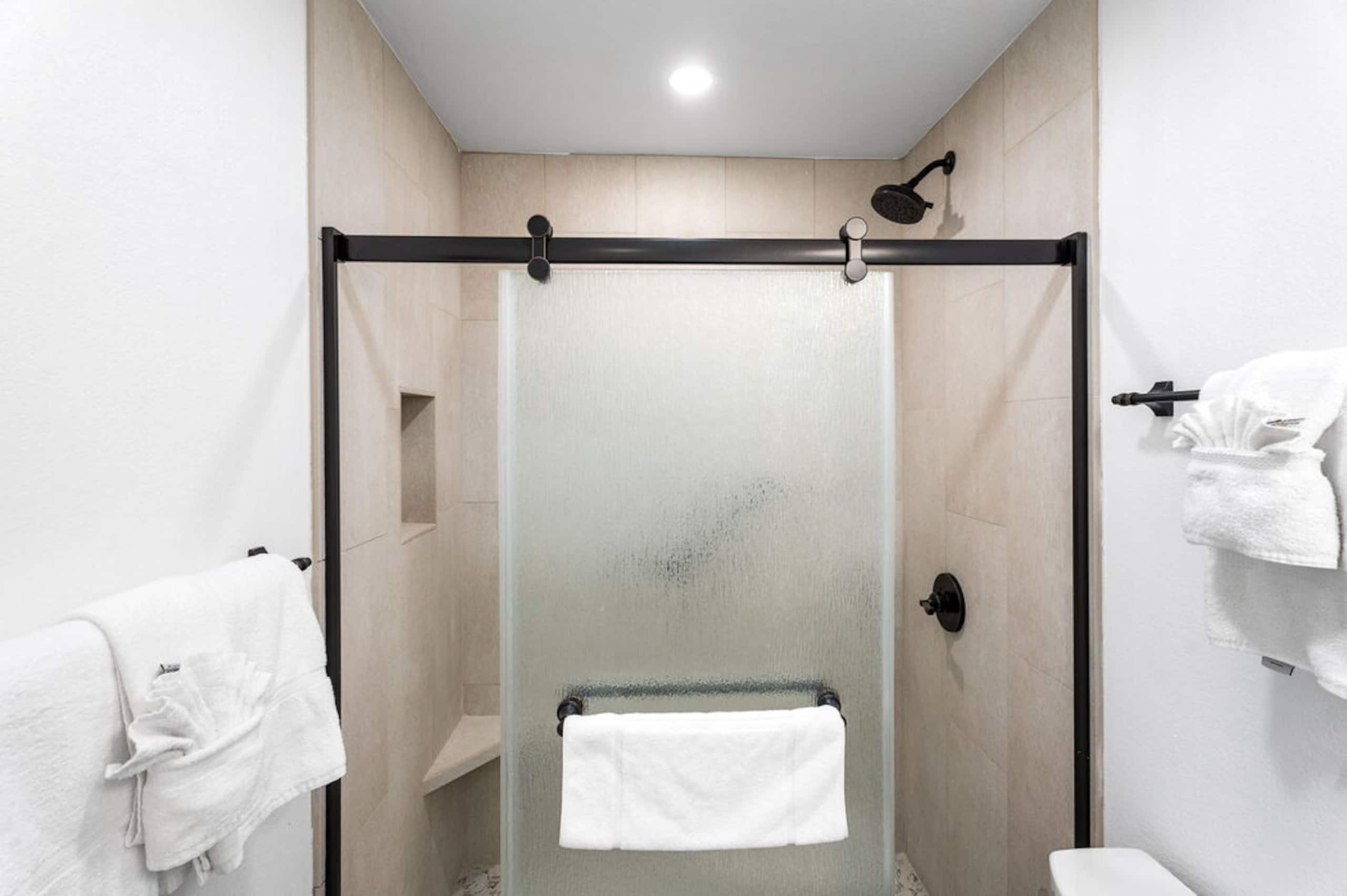 Condo in Kailua-Kona · ★5.0 · 2 bedrooms · 5 beds · 3 baths - Image 18