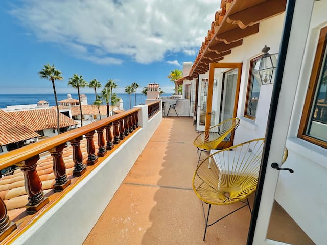 Coastal villa w/ ocean views & patio