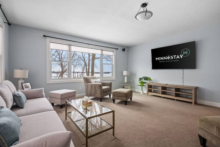 MINNeSTAY* Minnetonka Dream | Waterfront gallery image 5