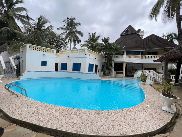 Diani Beach 5 Bedroom Dream House - Diani Beach