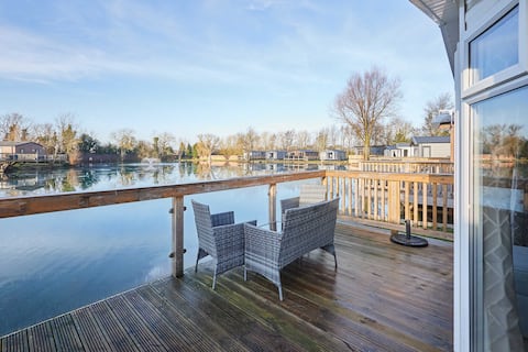 Host & Stay | Serenity