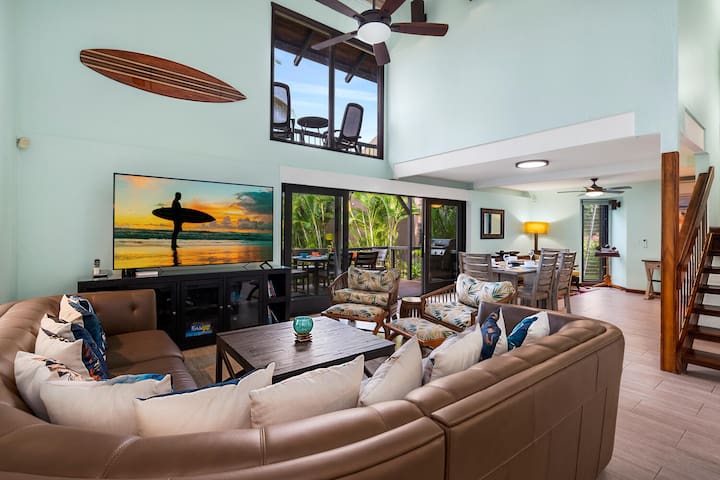 Oceanfront Villa With Pool and Hot Tub