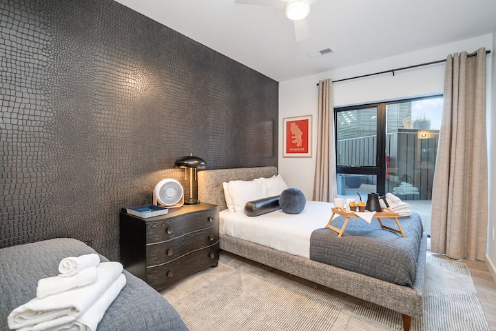 2. spavaća soba s dva bračna kreveta (160x200) i komodom.