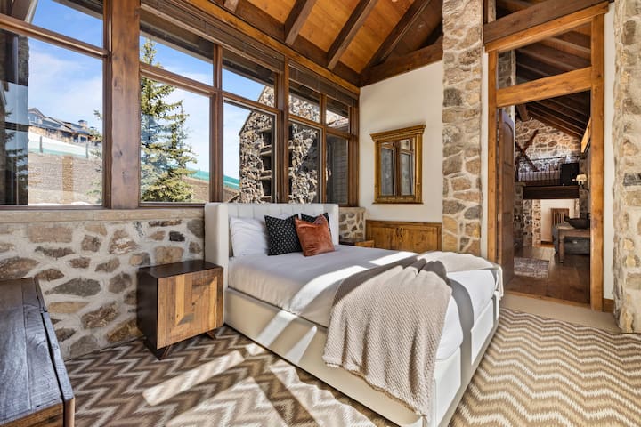 Deer Valley Ski In Out w/ Hot Tub