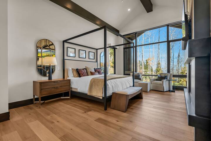 Ski In Out w/ heated pool, hot tub, game room