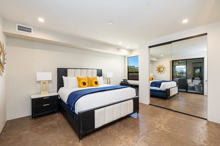 ห้องเอิร์ธ: เตียงคิงไซส์อ่างอาบน้ำส่วนตัวและฟินิชที่มีสไตล์