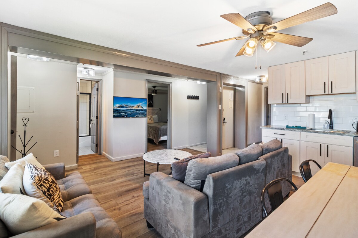 ML245 Skiers Paradise! Family Friendly! 3BR/3BA - Condominiums for