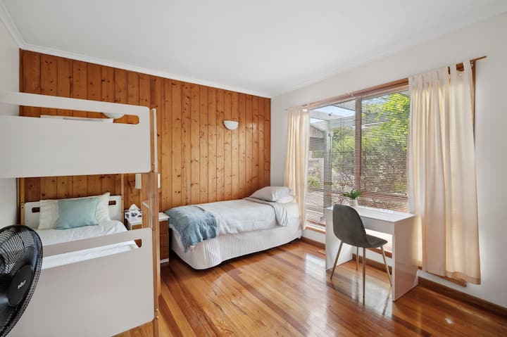 חדר שינה 2 - למטה