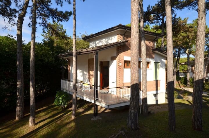 Joyau Caché Dans Un Quartier Paisible Par Beahost - Lignano Sabbiadoro