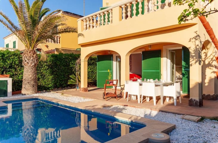 Rigat Menorca SL managed Airbnb listing 1