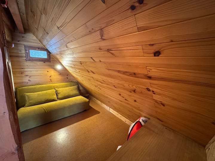 Განათებული კანაპე