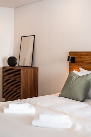 The Haus | Modern 3-BR Escape in Vibrant Lisboa