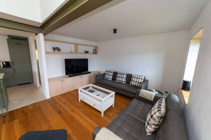 Maison “Sur la Roche” entre forêt et lac gallery image 5