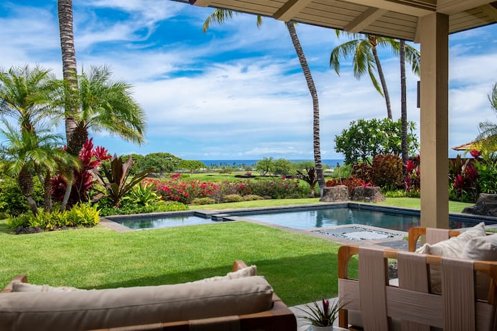 Exquisite Hualalai 4 Bedroom Home w/ 2 Golf Carts