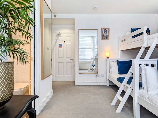 Brighton Holiday Lets managed Airbnb listing 1