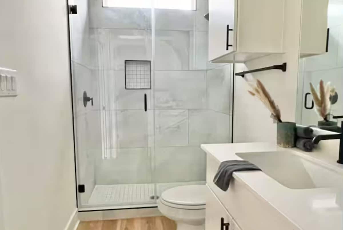 Luna House | Close to Airport | Kitchenette