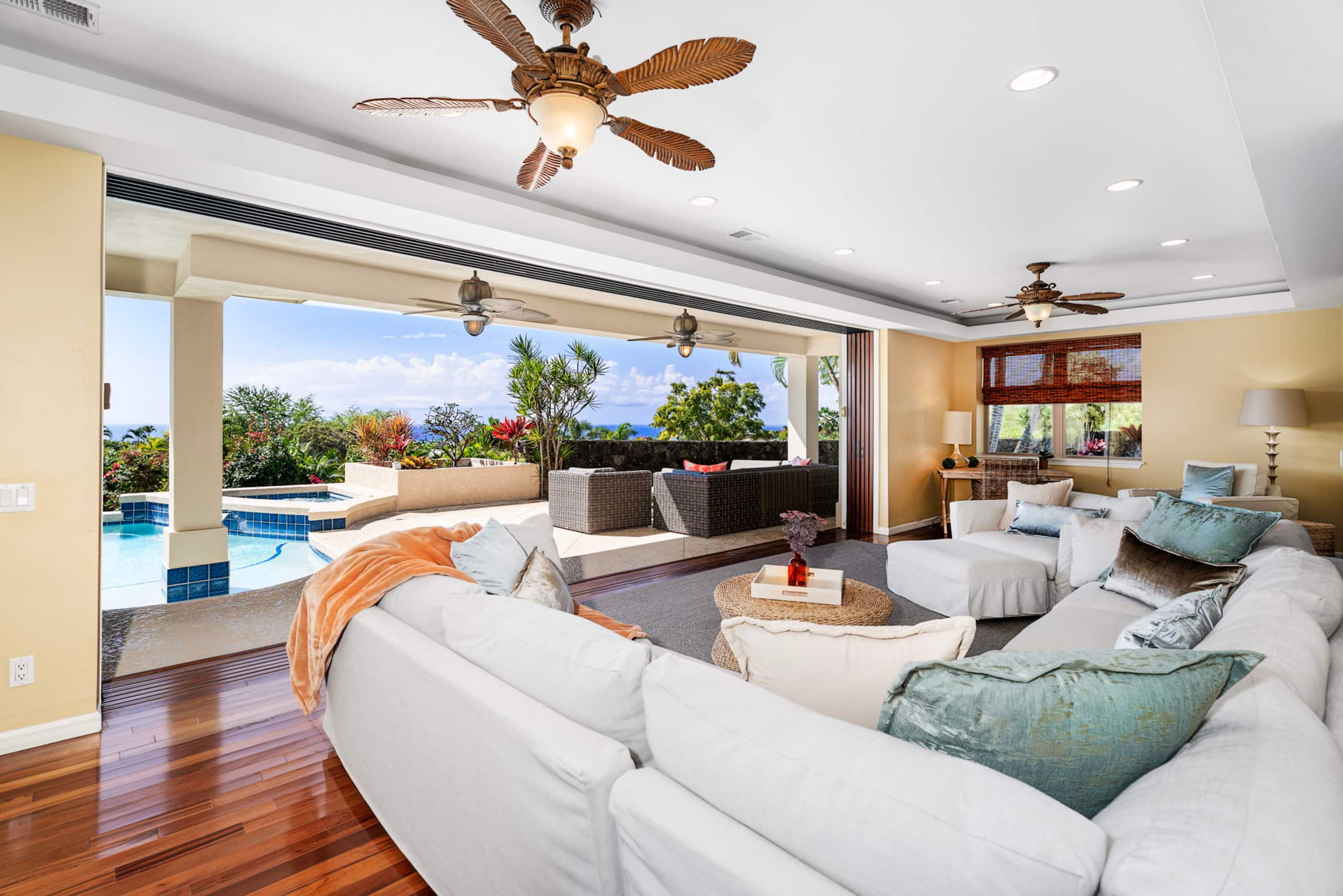 Home in Kailua-Kona · ★4.88 · 4 bedrooms · 6 beds · 3.5 baths - Image 24