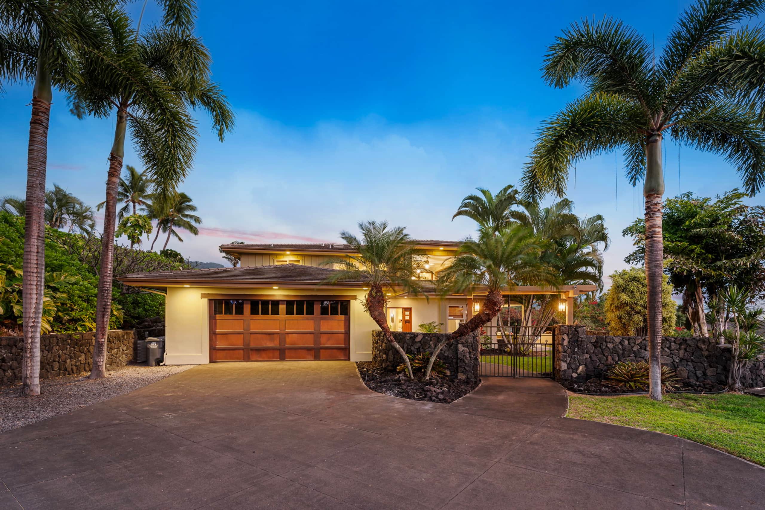 Home in Kailua-Kona · ★4.88 · 4 bedrooms · 6 beds · 3.5 baths - Image 51