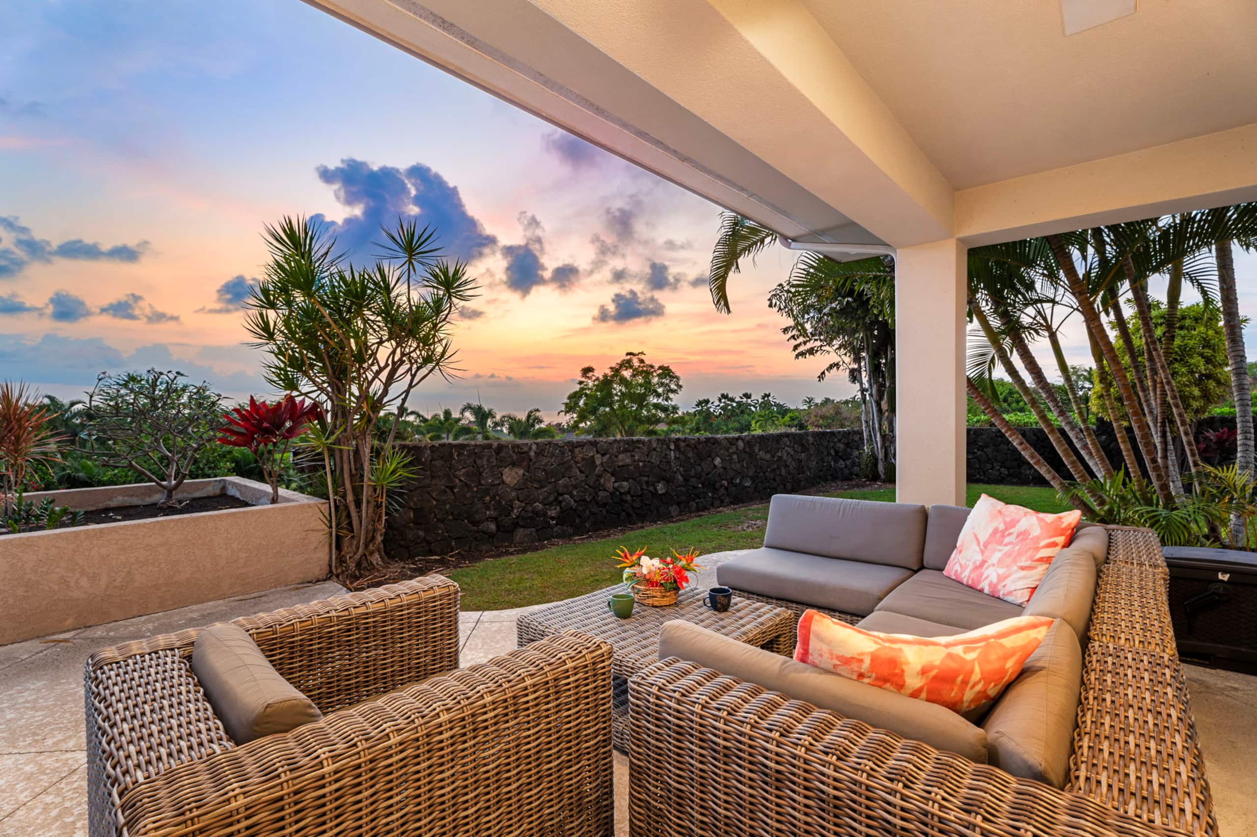 Home in Kailua-Kona · ★4.88 · 4 bedrooms · 6 beds · 3.5 baths - Image 20
