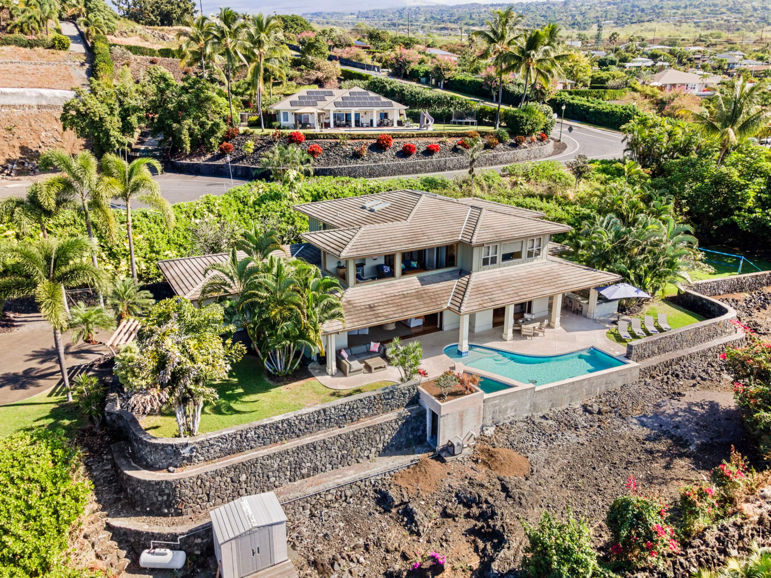 Home in Kailua-Kona · ★4.88 · 4 bedrooms · 6 beds · 3.5 baths - Image 53