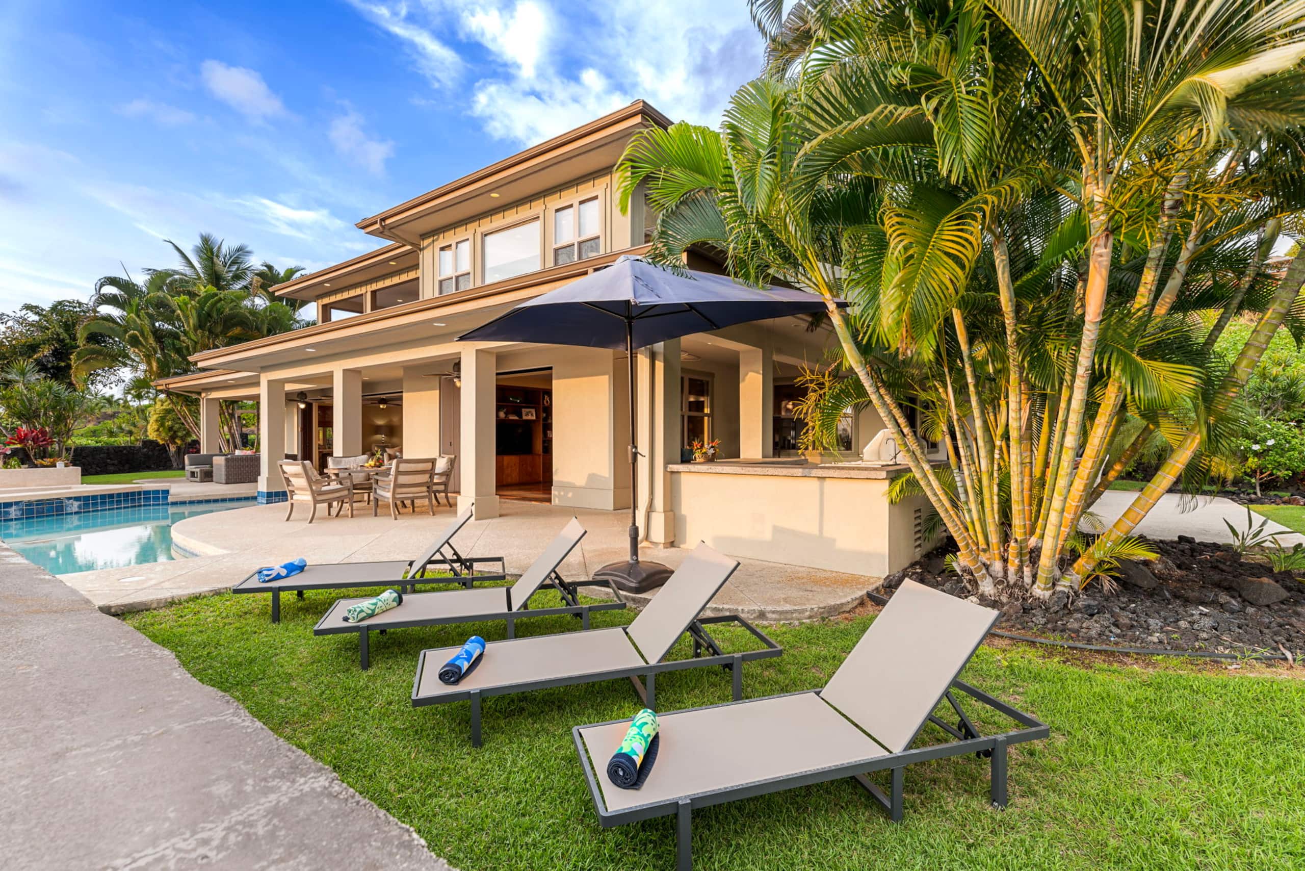 Home in Kailua-Kona · ★4.88 · 4 bedrooms · 6 beds · 3.5 baths - Image 43