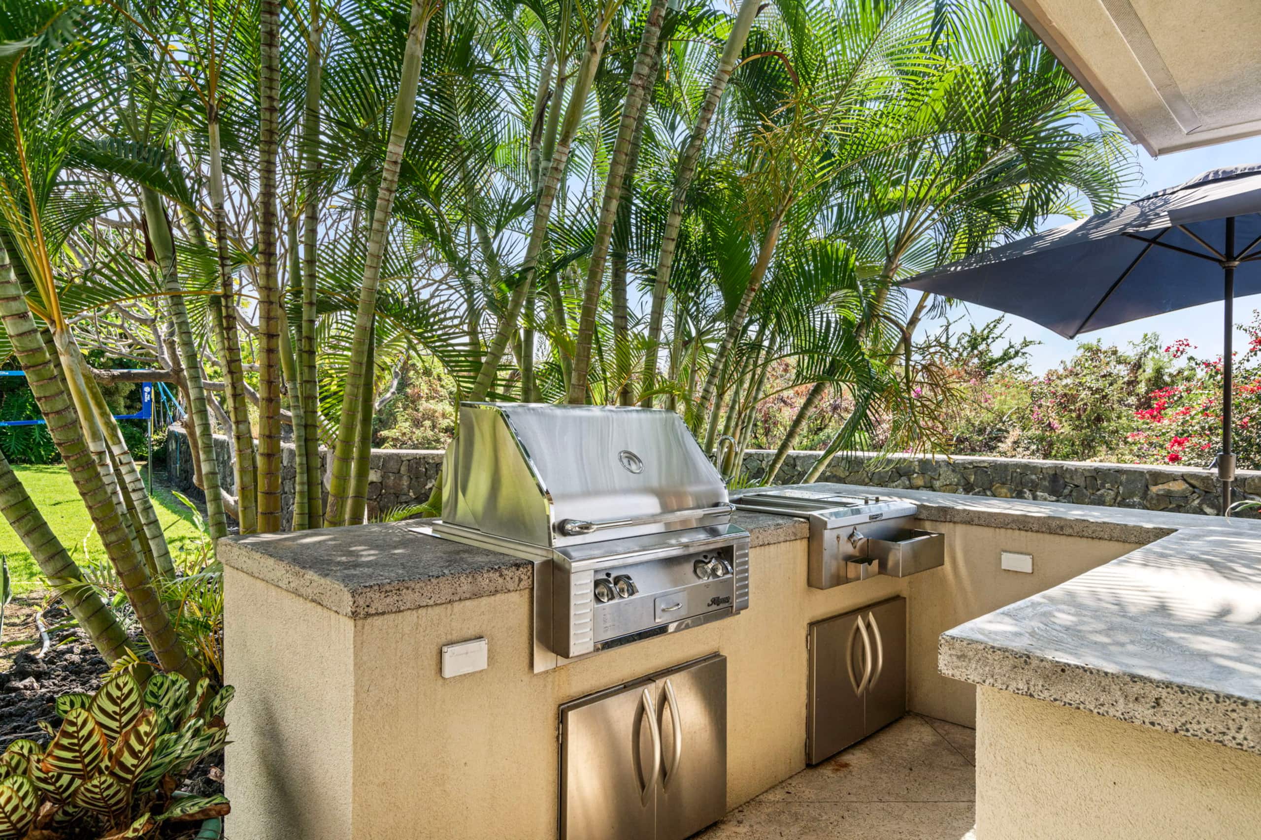 Home in Kailua-Kona · ★4.88 · 4 bedrooms · 6 beds · 3.5 baths - Image 41