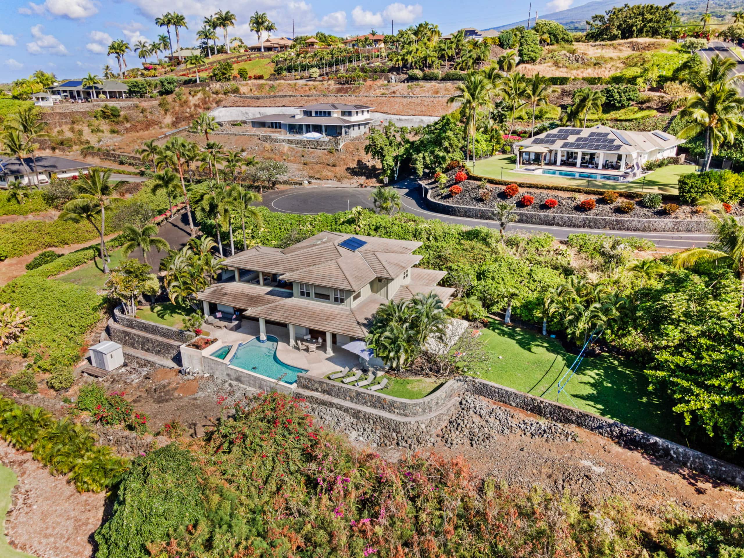 Home in Kailua-Kona · ★4.88 · 4 bedrooms · 6 beds · 3.5 baths - Image 54