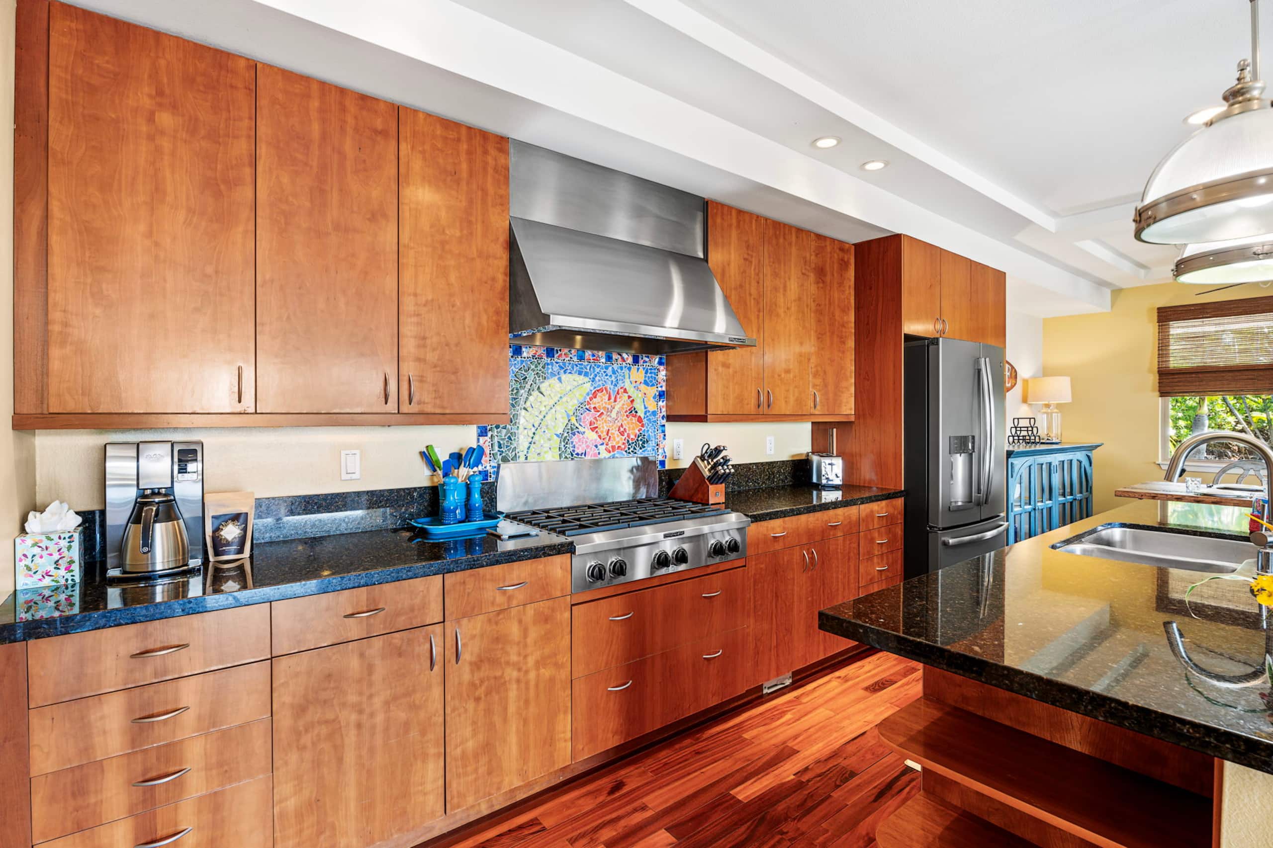 Home in Kailua-Kona · ★4.88 · 4 bedrooms · 6 beds · 3.5 baths - Image 29