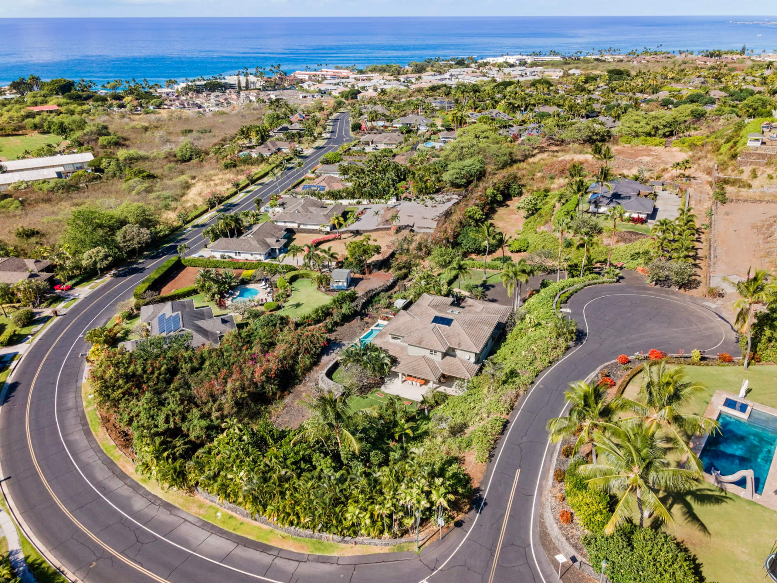 Home in Kailua-Kona · ★4.88 · 4 bedrooms · 6 beds · 3.5 baths - Image 55