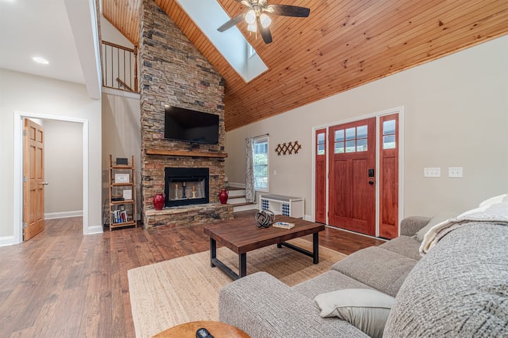 It's All Fun And Games - Modern Cabin Helen, Ga - Helen, GA