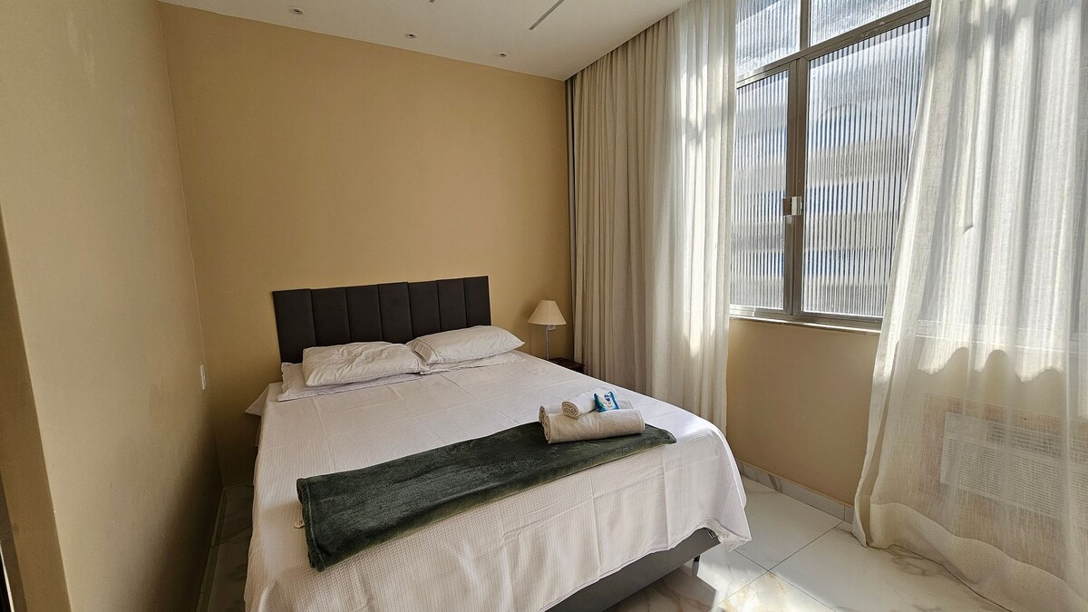 საწოლი, მთლიანი ოთახის ფოტო, საძინებელი